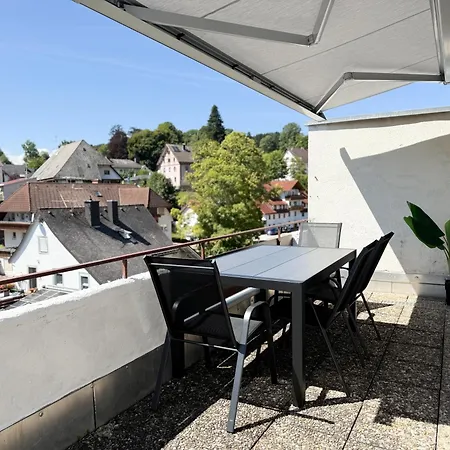 Penthouse Mit Grossem Balkon Und Traumaussicht Διαμέρισμα *