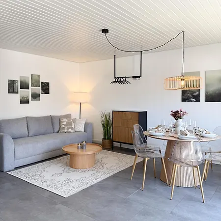 Διαμέρισμα Penthouse Mit Grossem Balkon Und Traumaussicht