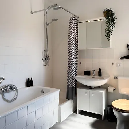 Apartment Penthouse Mit Grossem Balkon Und Traumaussicht *