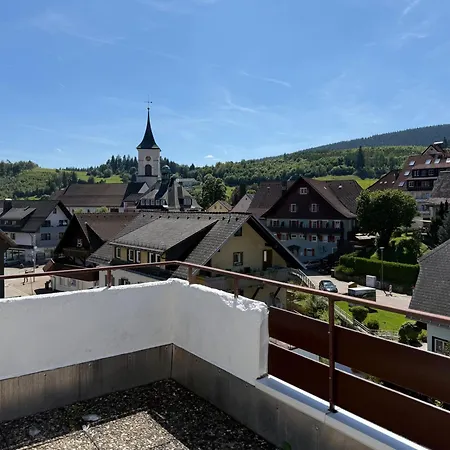 Penthouse Mit Grossem Balkon Und Traumaussicht Διαμέρισμα *